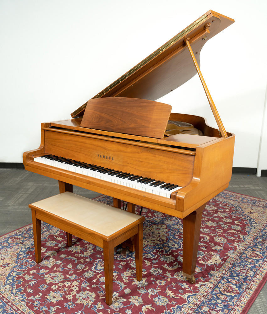 Yamaha 5 3 G1 Grand Piano Oak SN: 1118040